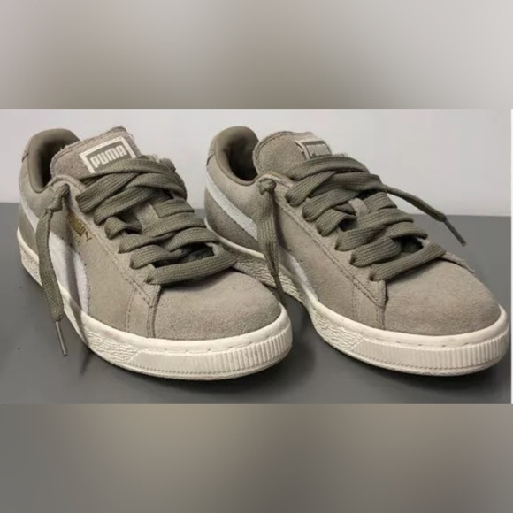 Puma Suede Classic XXI Women's Sneakers Size 5 New MSRP $89.95 - Picture 3 of 6